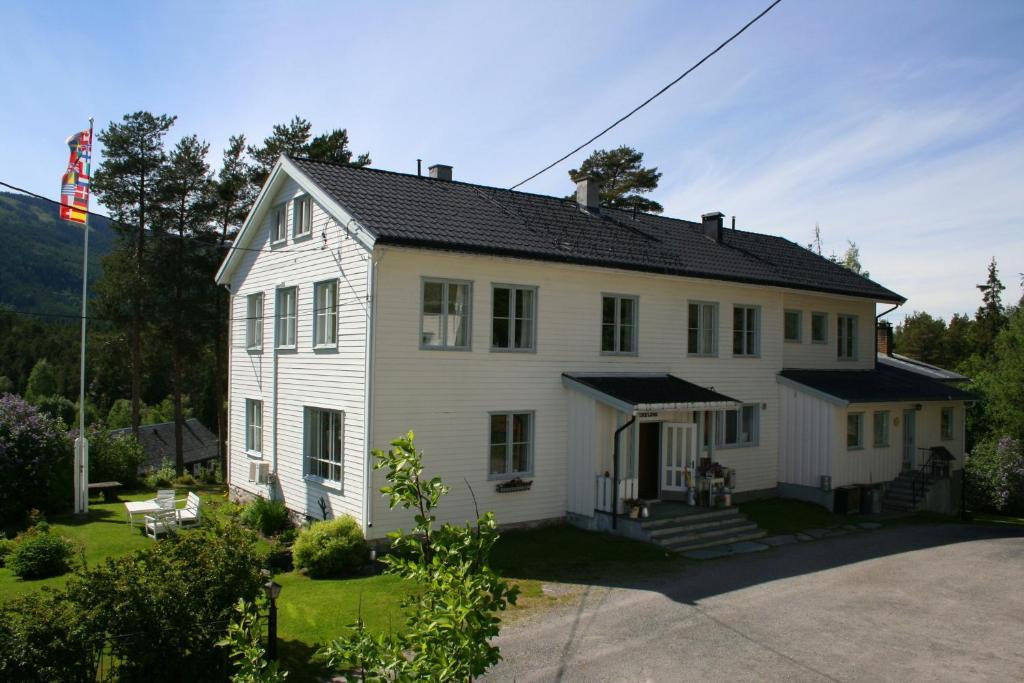Furulund Bed & Breakfast 2*